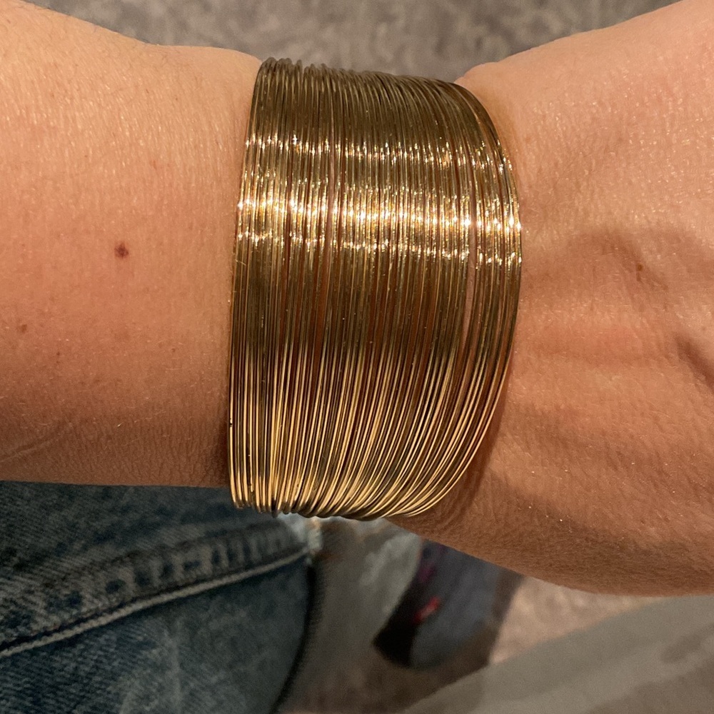 Elegant Gold Jewelry Set bracelets Earrings and Ring